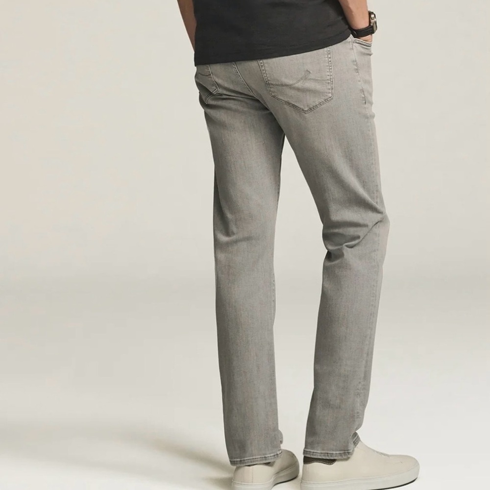 Men's Courage Straight Leg Jeans in Light Grey Organic Ultra LIKE NEW
